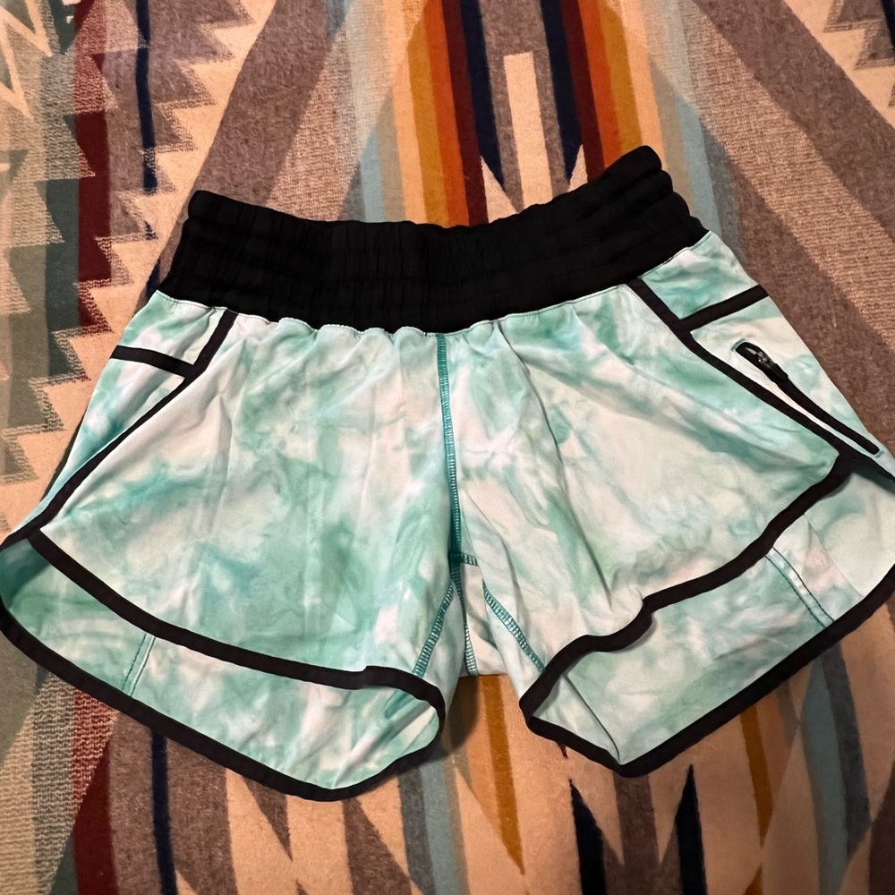 Lululemon Tracker Short 4”